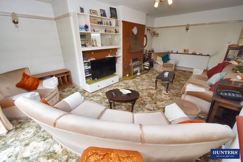 75 Aylestone Drive, Leicester, LE2 8QE