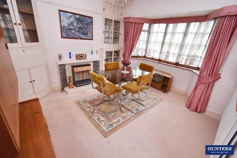 75 Aylestone Drive, Leicester, LE2 8QE