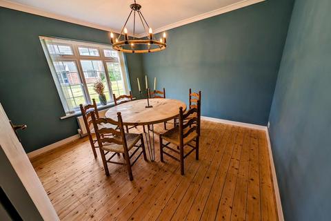 4 bedroom detached house for sale, River Road, Chipping Sodbury, Bristol, BS37 6HQ