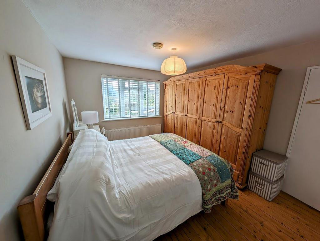 Bed 1  a.jpg
