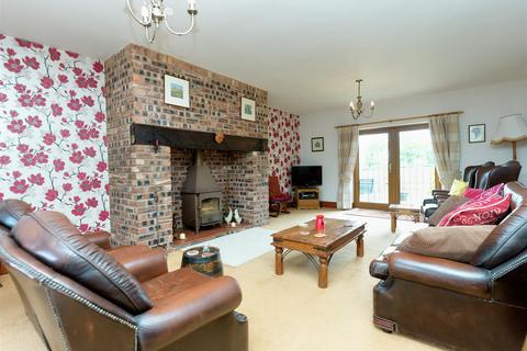 5 bedroom country house for sale, Hanmer, Whitchurch.