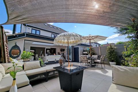 12 Hollywood Drive, Hollywood, Birmingham, B47 5PS