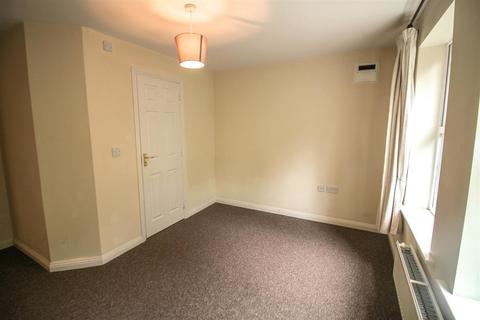 2 bedroom flat for sale, Stickledown, Camberley GU16
