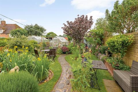 2 bedroom terraced house for sale, Hernhill, Faversham