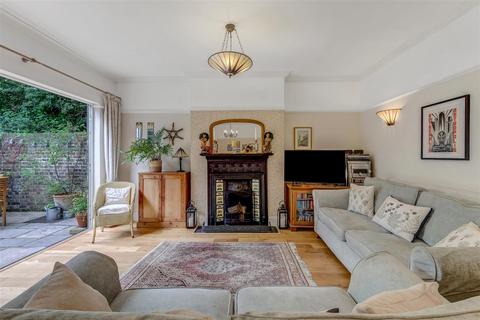 62 Woodcote Road, London, E11 2QA