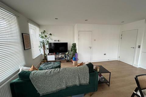 1 bedroom flat to rent, London Road, Enfield