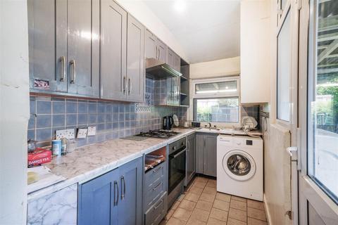 3 bedroom semi-detached house for sale, Meadow Way, Wembley