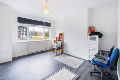 57 Meadow Way, Wembley, HA9 7LB