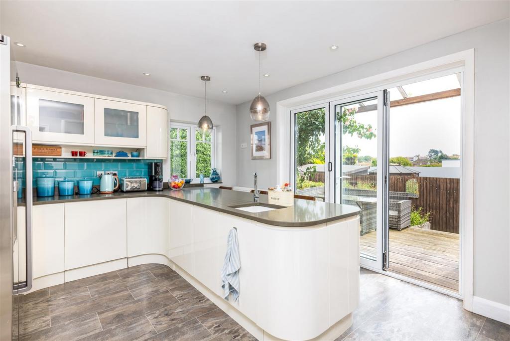 Kitchen/Breakfast Room