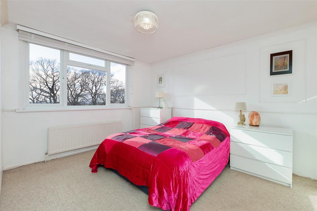 Wharncliffe Road bed 1.jpg