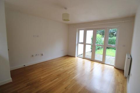 2 bedroom bungalow to rent, Church View, Farnham GU8