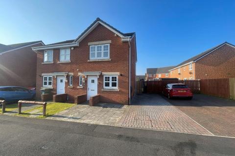 2 bedroom semi-detached house to rent, Weddell Court, Thornaby