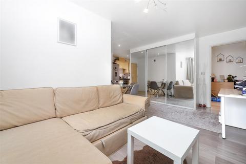 Studio for sale, Wooldridge Close | Feltham | TW14