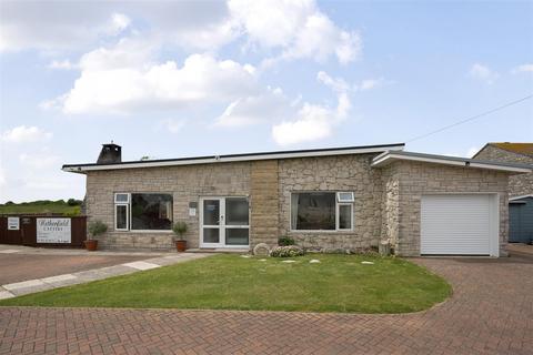 3 bedroom detached bungalow for sale, Bungalow & Cattery Business, Avalanche Road, Southwell,Portland