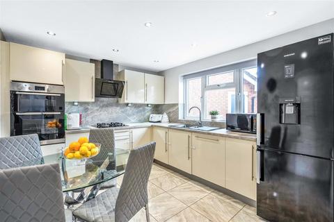 2 Arun Way, Sutton Coldfield, B76 2BQ