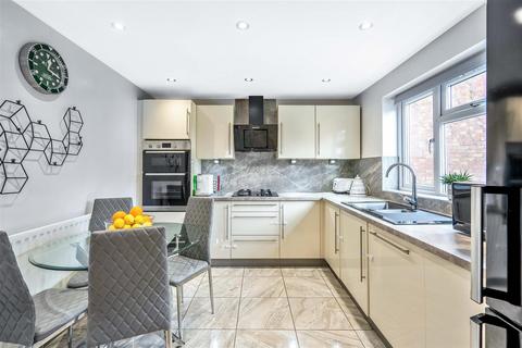 2 Arun Way, Sutton Coldfield, B76 2BQ