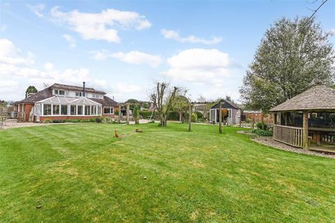 5 bedroom detached house for sale, Clanfield, Hampshire