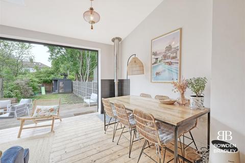 63 Elmcroft Avenue, London, E11 2BN