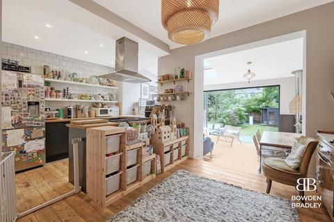 63 Elmcroft Avenue, London, E11 2BN