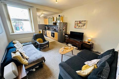 2 bedroom terraced house for sale, Upper Kenyon Street, Thorne, Doncaster
