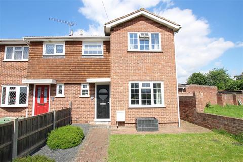 4 bedroom end of terrace house for sale, Brickcroft, Turnford