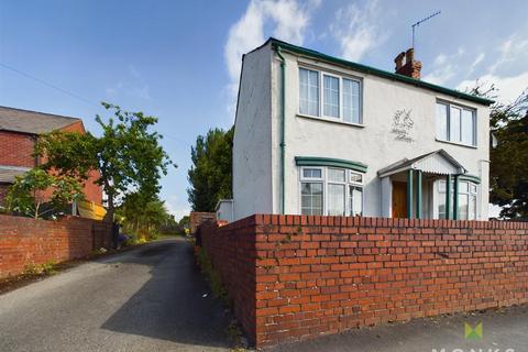 4 bedroom detached house for sale, Middleton Road, Oswestry