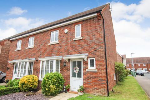 3 bedroom semi-detached house for sale, Manor Avenue, Hockliffe