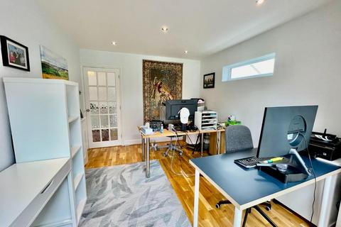 13 Dawlish Close, Stevenage, SG2 8UQ