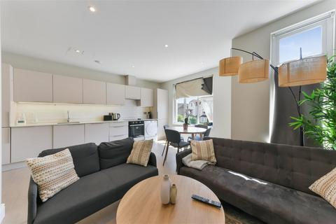 2 bedroom flat for sale, Queens Road, Wimbledon SW19