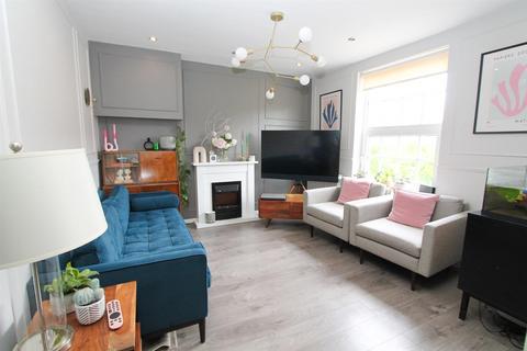4 Quarr Road, Carshalton, SM5 1ER