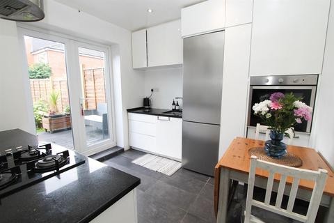 4 Quarr Road, Carshalton, SM5 1ER