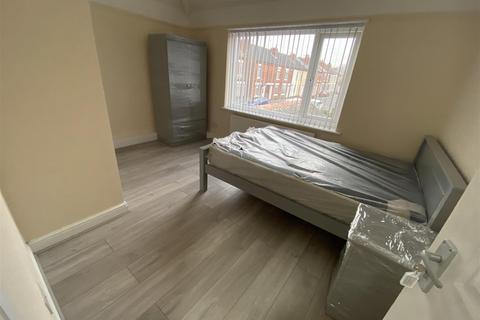 1 bedroom in a house share to rent, Portland Road, Hucknall, Nottingham