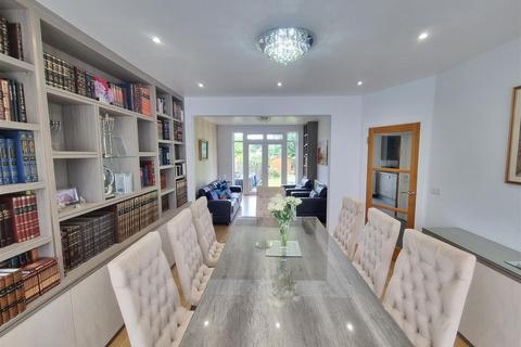 4 bedroom semi-detached house for sale, Ashcombe Gardens, Edgware