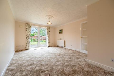 2 bedroom detached bungalow for sale, Hanchetts Orchard, Thaxted, Dunmow, Essex