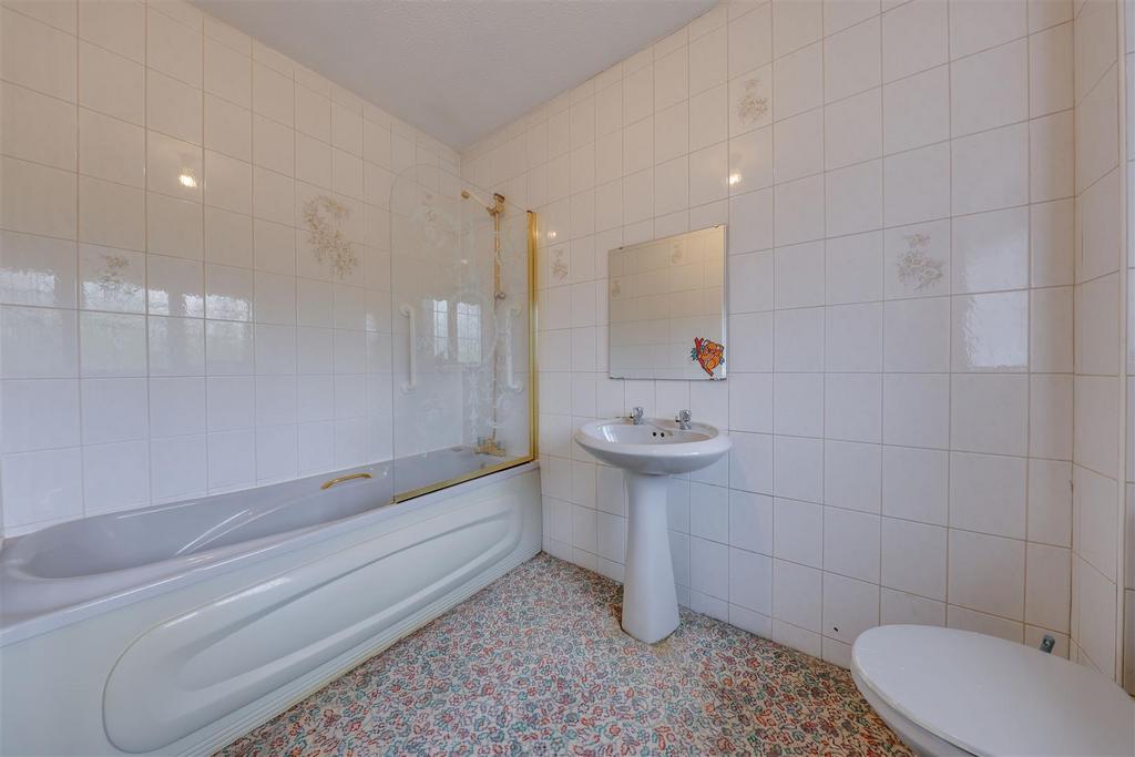 En Suite Bath Alt