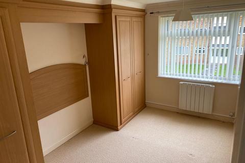 2 bedroom apartment to rent, Simon Close, Nuneaton