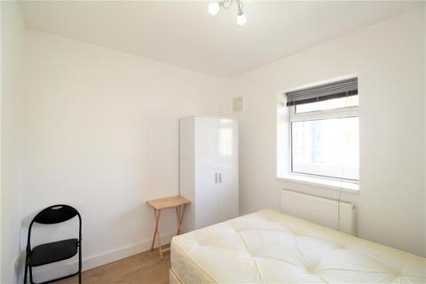 3 bedroom house to rent, Congreve Street, London