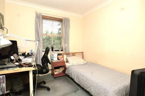 23 Abbotsmead Place, Caversham, Reading, RG4 8BB