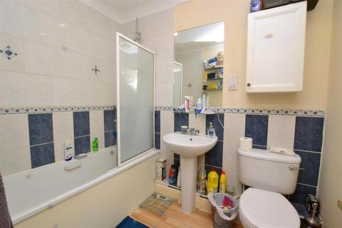23 Abbotsmead Place, Caversham, Reading, RG4 8BB