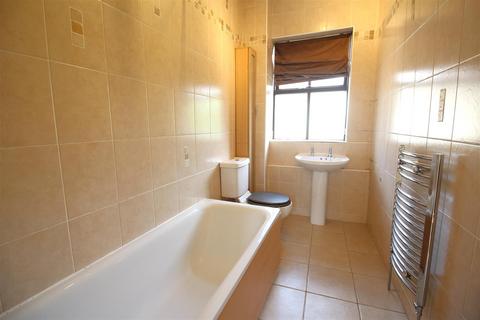 1 Simon Fold, Wyke, Bradford, BD12 9JH