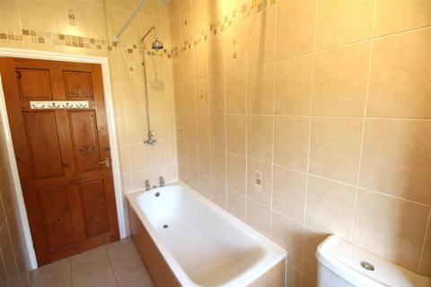 1 Simon Fold, Wyke, Bradford, BD12 9JH