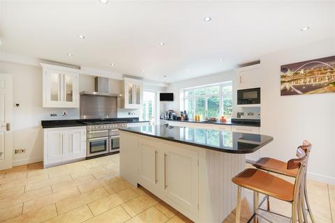 5 bedroom detached house for sale, Pooks Hill, Woodland Way, Kingswood