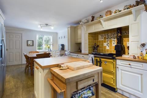 2 bedroom terraced house for sale, Gardners Meadow, Bewdley, Worcestershire