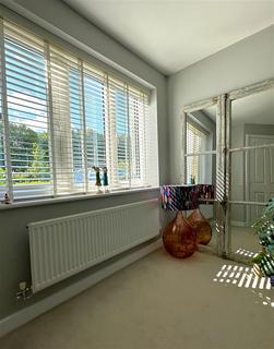 18 Beech Close, Chippenham, SN15 1FR