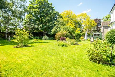 Flat 1, The Limes Mingle Lane, Great Shelford, Cambridge, CB22 5FG
