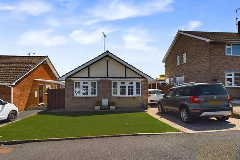 2 bedroom detached bungalow for sale, Oldbury Orchard, Churchdown