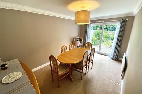 111 Priors Grange, High Pittington, Durham, DH6 1DF