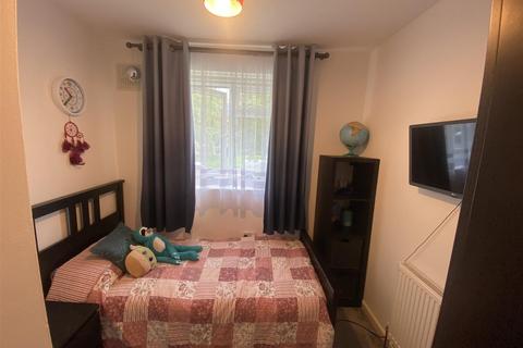 79 Wittenham Way, London, E4 6JP