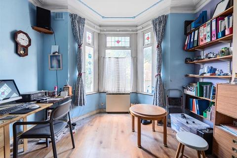 1 bedroom flat for sale, Garden Flat, Ashmore Road, London, W9