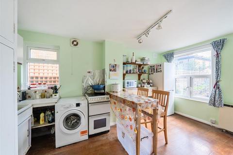 1 bedroom flat for sale, Garden Flat, Ashmore Road, London, W9